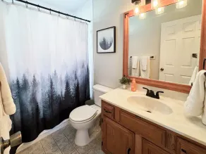 Cozy Cabin - Hot Tub, Mtn Views, 5min to Dolllywood & Pigeon Forge! - Safe Haven - Image 4