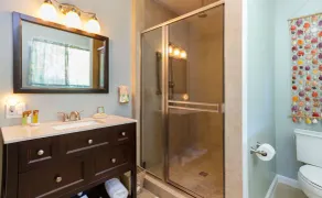 4 Bedroom/ 3 Bathroom Private Home - Image 2