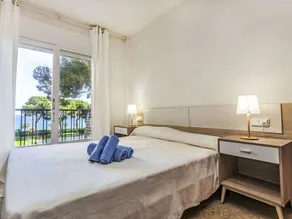 Lovely apartment for 6 guests with WIFI, pool, TV, balcony and pets allowed - Image 3