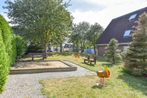 Appartamento con giardino, terrazza e sauna | Vista sul giardino - Image 2