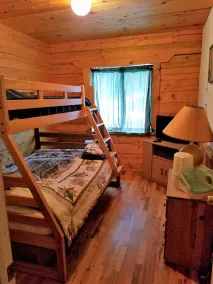 Cozy log cabin in the Alps of Arizona - Image 4