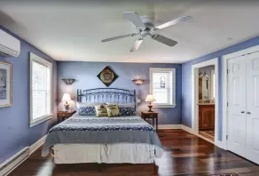 Relaxing Lakefront Retreat - Image 5