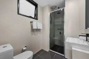StayCentral - Northcote Townhouse with Study - Image 3