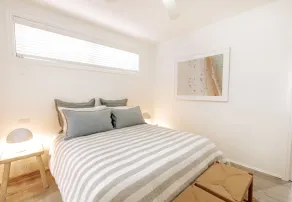 Sandy Point Beach House - On The Waterfront.  Mid Week Stay Special Is Now On. - Image 5