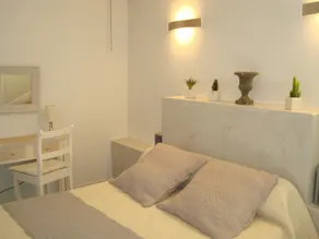 Apartamento T2 de Encanto Vista Mar e Montanha - Image 3