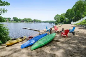 Silver Lake Retreat: Private Lake Access & Swimming Pool, Sandy Beach, Fire Pit - Image 3