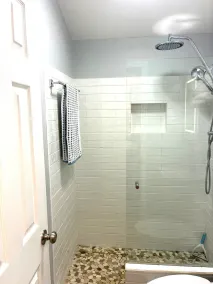 River Run Cottage Modern 2BR Waterfront Retreat in Linville Land Harbor - Image 3