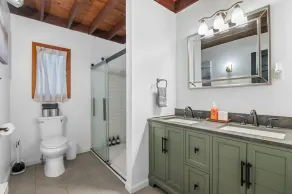 Refined Cabin, Hot Tub, Fire Pit, Indoor Sauna, Game Room, Pool Table, Sleeps 14 - Image 4