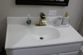 Entire 3 Bedroom Home with Golf Putting & hot spa - Image 4