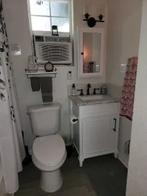 Cherry Valley Studio Guest Cottage - Image 3