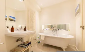 A Gentle Riverside Charm 2 bedroom Mews House - Image 4