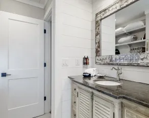 Stunning Luxury Rental steps from Main Street in Highlands NC - Image 3