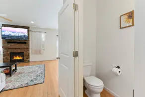 Spacious & CLEAN 5-Bedroom Retreat| Fresh Interior Paint | Family Friendly - Image 3