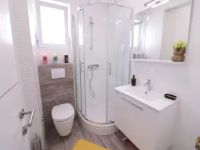 Apartments & Rooms Danivan Pool Villas B - Image 2