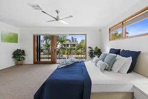 ELITE HOLIDAY HOMES - FLAMINGO KEY À BROADBEACH FANTASTIC VALUE - Image 4