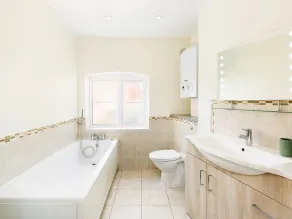 CV34 4JD 20 St Nicholas Church Street · Cosy 2 Bed, Central Warwick & Parking | Pass The Keys - Image 5