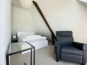 Carnac: Spacious 4-Bedroom House, Sleeps 8-10, Large Terrace, Close to Beach and Downtown - Image 5