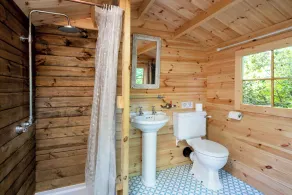 Hollington Park Glamping - Image 5