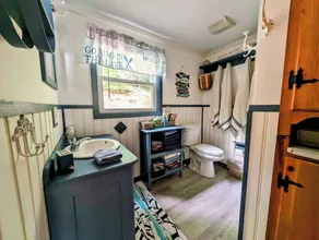 Kayak Cabin on Flanders Pond NEW - Image 5