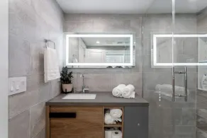 Ultra-Modern Studio | Near Hospital & NYCIM | WiFi - Image 3