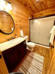 Private indoor pool Spacious Upgraded Lake Cabin. Perfect for Family Gatherings - Image 5