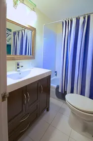 Beautiful  3 Bedroom 2 Bath Renovated Cottage in the heart of Historic Bayfield Village - Image 3