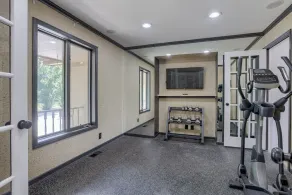 Beautifully renovated lake house - sleeps up to 18! - Image 3