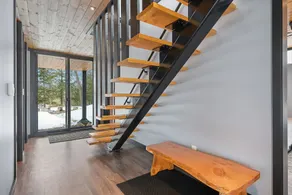 Modern 4 bd, 3 bath Cottage on Boshkung Lake, Haliburton - Image 2