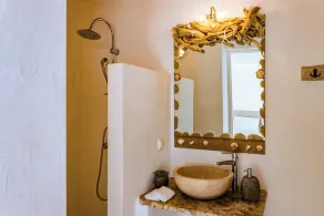 Villa Zo - Four Bedroom Villa, Sleeps 8 - Image 2