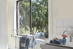 Luxury, Family Friendly,  Self-Contained B&B in the Heart of the Huon Valley - Image 3