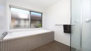 Palm Oasis - renovated miners' cottage with all mod cons - Image 2