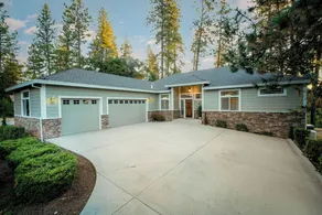 Cozy foothills home - Image 4