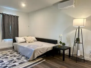 Perfect Near Downtown location! - Image 5