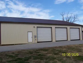 2 bedroom apartment near the Tennessee River - Image 3