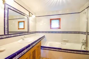 Large rustic finca Can Nyany Buger in Mallorca - Image 2