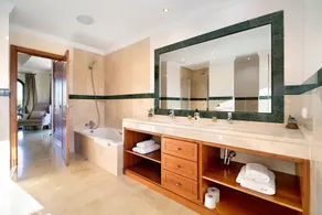 Villa \"Arcos golf Jacaranda\" : 5 chambres, vue montagne, piscine et Wi-Fi - Image 2