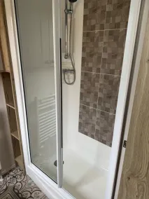 Luxury 2 Bedroom van linen included Pets go Free - Image 3