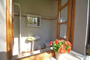Beautiful Farmhouse With Pool - Image 2