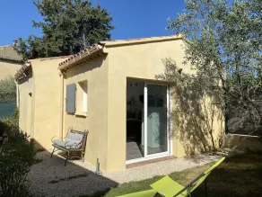Gîte Lou Sabaï au pied des dentelles de Montmirail, piscine partagée - Image 4