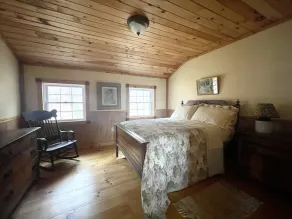 Creekside Cabin Vacation Rental - Image 3