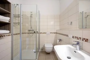 Apartment 'Ferienwohnung 3' with Shared Terrace and Wi-Fi - Image 2