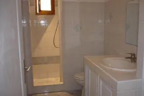 Apartment in villa - Image 5