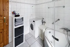 Apartment in Münden with Shared Terrace and Wi-Fi - Image 4