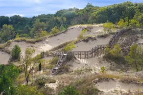 The \"Pool Barn Camper\" w/Hot Tub near Indiana Dunes - Image 2