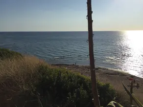 Casa con jardín en el mar, la playa de abajo - Image 4