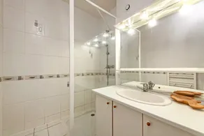 Appartamento 'Vista Mare - Spiaggia a 30m' con terrazza privata e Wi-Fi - Image 2