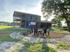 The Stablehouse at Copperas Creek - A Fully Renovated Relaxing Retreat - Image 3