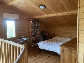 Gîte Chalet Champêtre Avec Parc 2 Hectares Avec Étang et Face au lac - Image 4