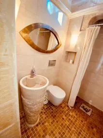 Romantique villa pour 9 personnes avec piscine et vue sur la mer - Image 5