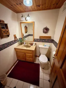 The Honey Dew Log Lodge in Egg Harbor Door County Wisconsin - Image 3